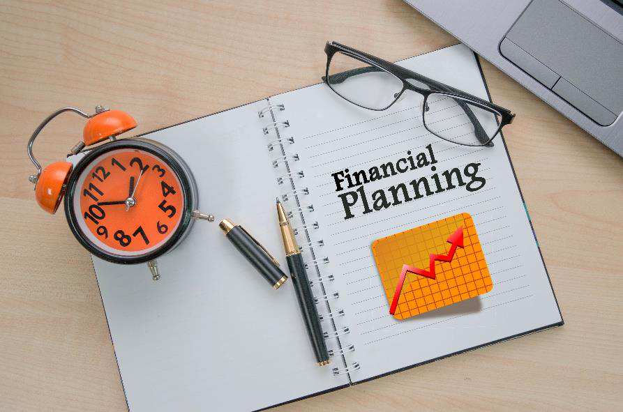 Choose Best Financial Advisor and Financial Planning Course